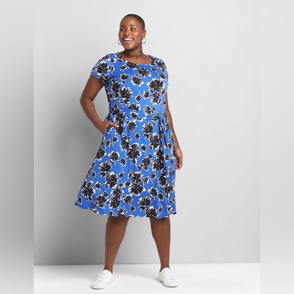 Lane Bryant Printed Knit Kit Fit & Flare Dress Blue/black Floral Size 14/16 New